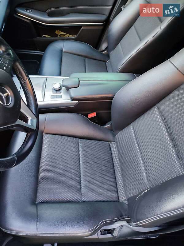 Седан Mercedes-Benz E-Class 2013 в Хмельницком