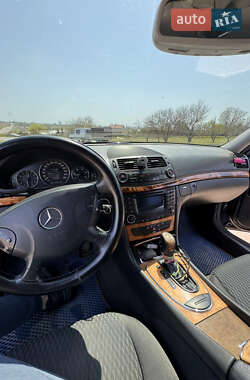 Седан Mercedes-Benz E-Class 2005 в 