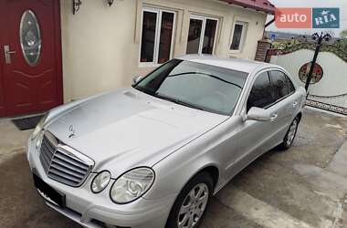 Седан Mercedes-Benz E-Class 2007 в Черновцах
