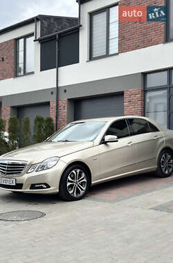 Седан Mercedes-Benz E-Class 2010 в 