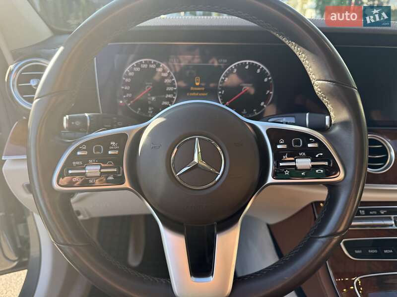 Универсал Mercedes-Benz E-Class 2018 в Киеве