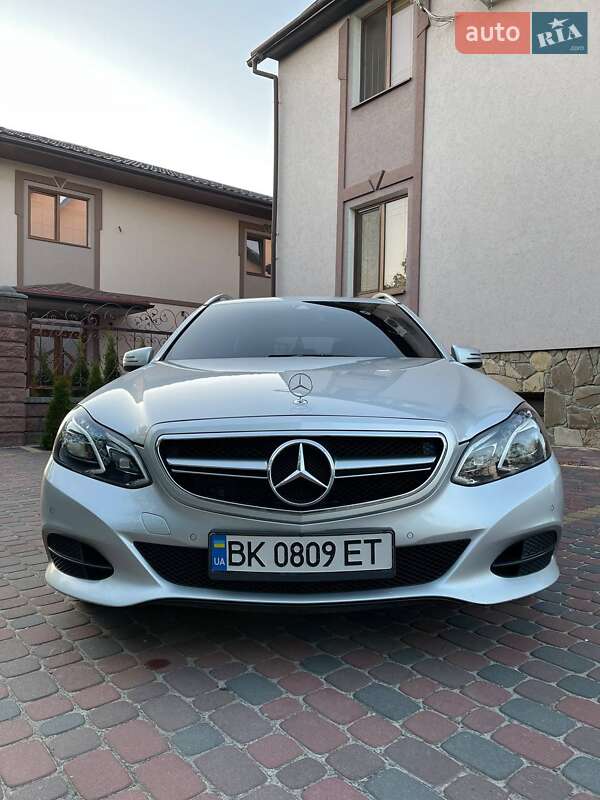 Универсал Mercedes-Benz E-Class 2015 в 