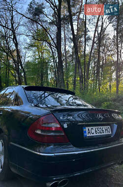 Седан Mercedes-Benz E-Class 2003 в 