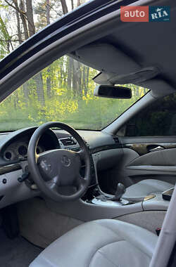 Седан Mercedes-Benz E-Class 2003 в 
