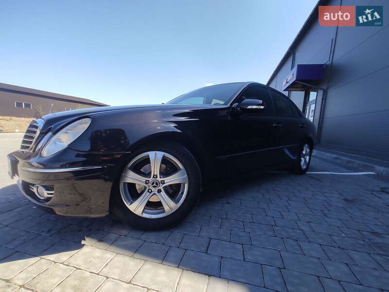 Седан Mercedes-Benz E-Class 2006 в Ивано-Франковске