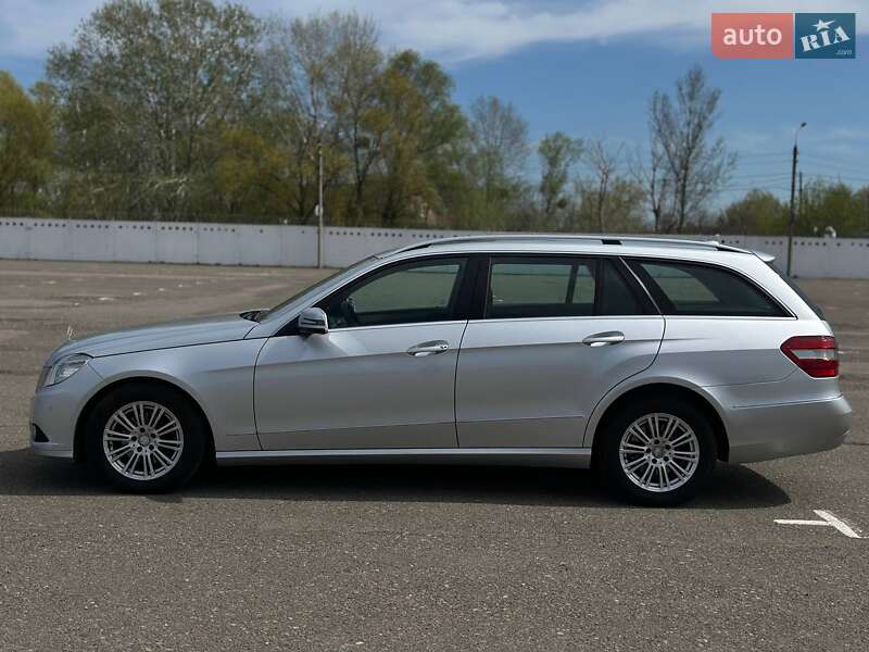 Універсал Mercedes-Benz E-Class 2011 в Києві