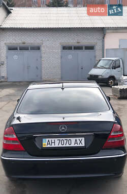 Седан Mercedes-Benz E-Class 2003 в 