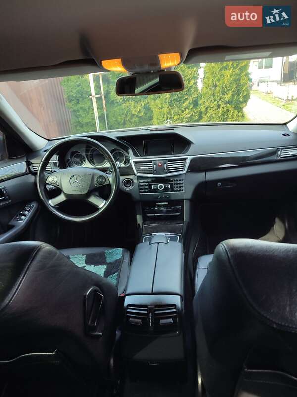 Седан Mercedes-Benz E-Class 2011 в Борисполе