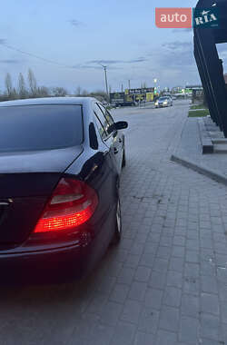 Седан Mercedes-Benz E-Class 2002 в 