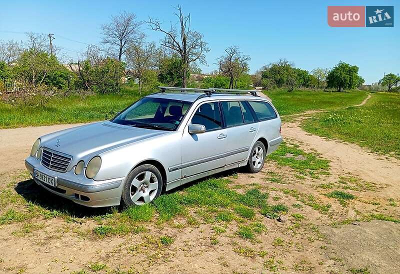 Mercedes-Benz E-Class 2001