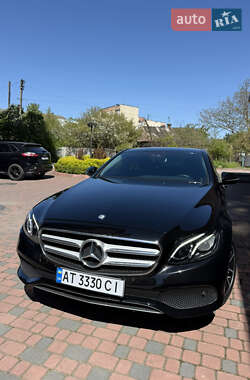 Седан Mercedes-Benz E-Class 2016 в 