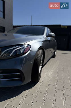 Седан Mercedes-Benz E-Class 2017 в 