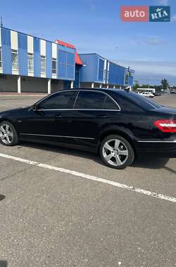 Седан Mercedes-Benz E-Class 2010 в Кременчуге