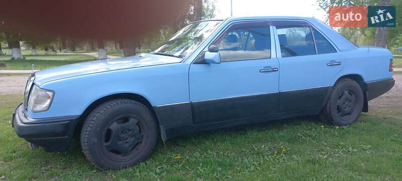 Седан Mercedes-Benz E-Class 1990 в Катюжанке