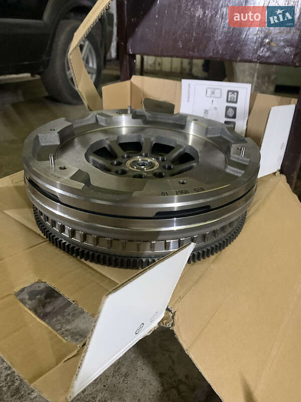 Седан Mercedes-Benz E-Class 2012 в Хмельницькому