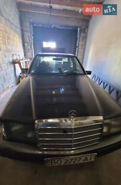 Седан Mercedes-Benz E-Class 1987 в 