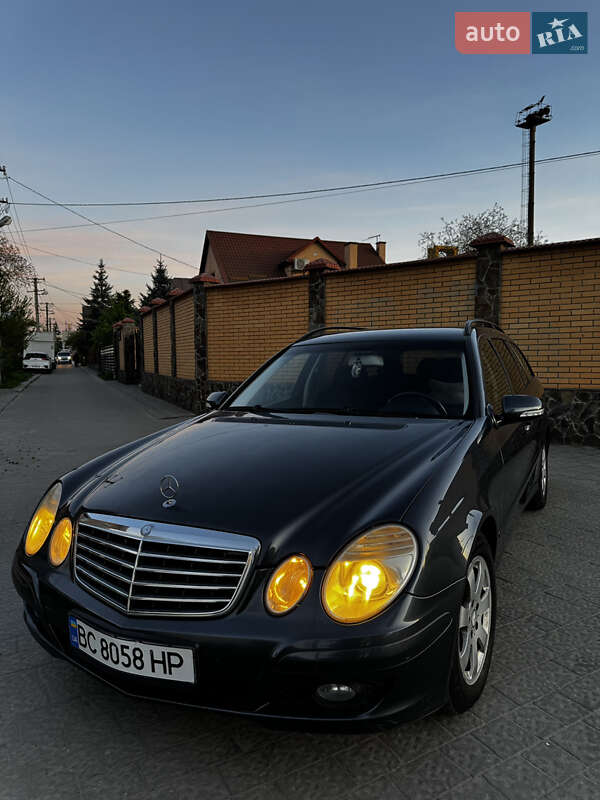 Універсал Mercedes-Benz E-Class 2009 в 