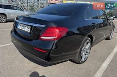 Седан Mercedes-Benz E-Class 2019 в 