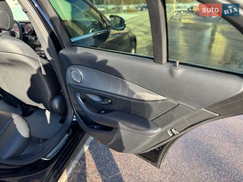 Седан Mercedes-Benz E-Class 2019 в Киеве