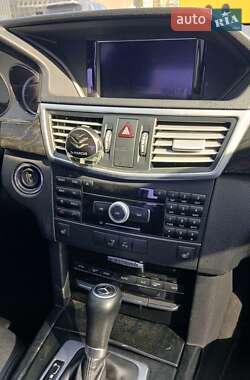 Седан Mercedes-Benz E-Class 2010 в 