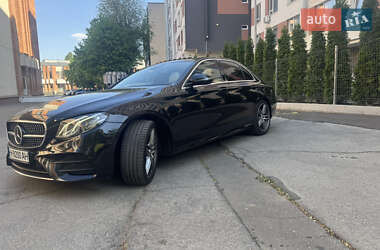 Седан Mercedes-Benz E-Class 2016 в 