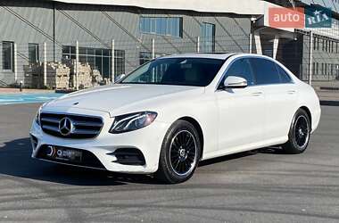 Седан Mercedes-Benz E-Class 2017 в 