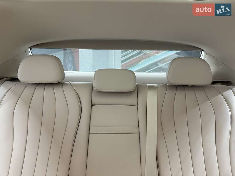 Седан Mercedes-Benz E-Class 2024 в Киеве
