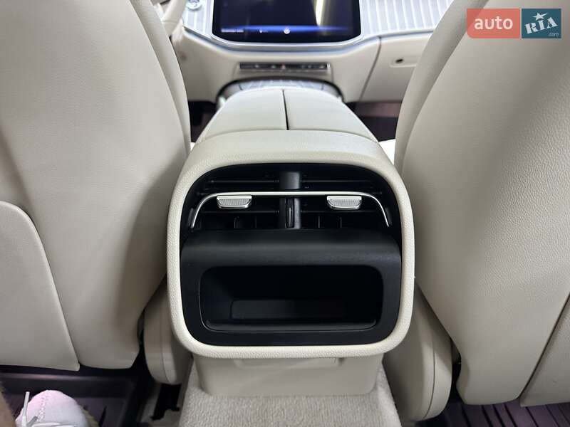 Седан Mercedes-Benz E-Class 2024 в Киеве