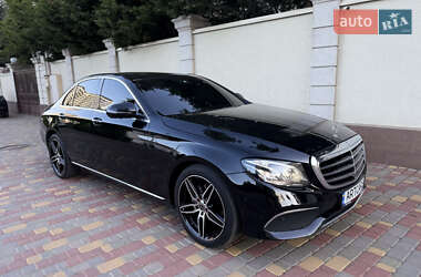 Седан Mercedes-Benz E-Class 2016 в 