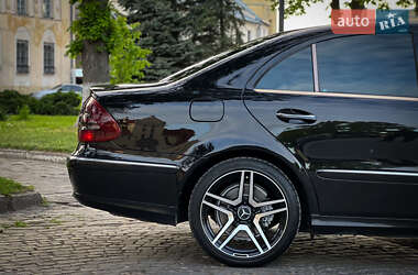 Седан Mercedes-Benz E-Class 2004 в 