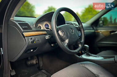 Седан Mercedes-Benz E-Class 2004 в 