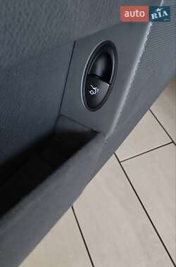 Седан Mercedes-Benz E-Class 2003 в 