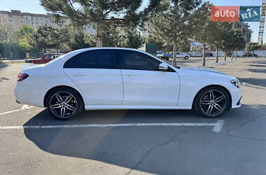 Седан Mercedes-Benz E-Class 2022 в 