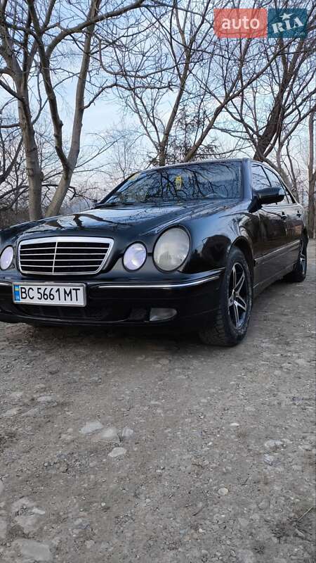 Седан Mercedes-Benz E-Class 2001 в Бориславе