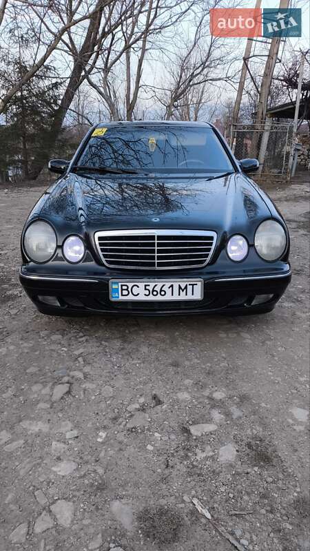 Седан Mercedes-Benz E-Class 2001 в Бориславе