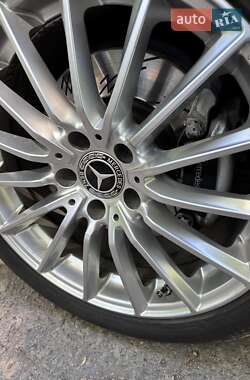 Седан Mercedes-Benz E-Class 2015 в 