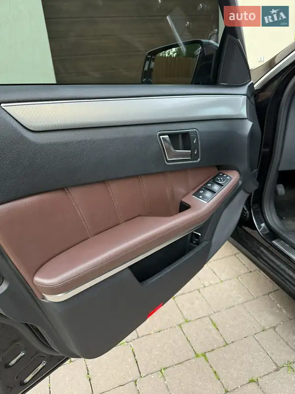 Mercedes-Benz E Class 2013 VIN WDD2120821A884923 фото оголошення 24 з 82