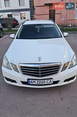 Универсал Mercedes-Benz E-Class 2011 в 