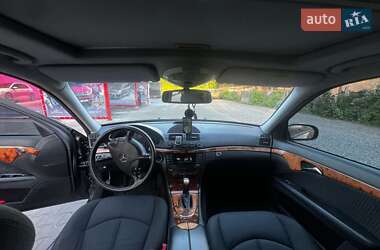 Седан Mercedes-Benz E-Class 2004 в 
