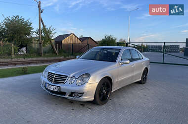 Седан Mercedes-Benz E-Class 2008 в 