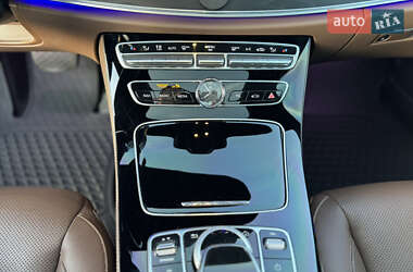 Седан Mercedes-Benz E-Class 2016 в 