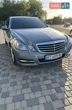 Седан Mercedes-Benz E-Class 2011 в 