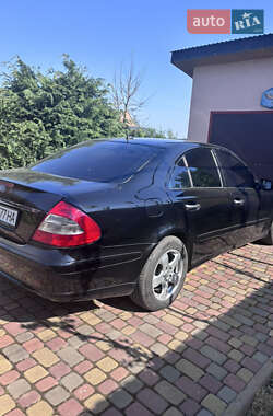 Седан Mercedes-Benz E-Class 2007 в 