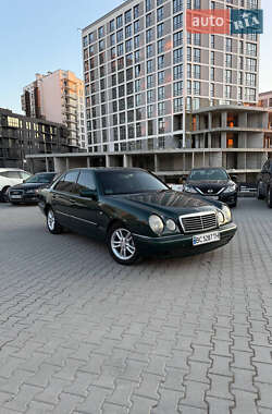 Седан Mercedes-Benz E-Class 1996 в Львове