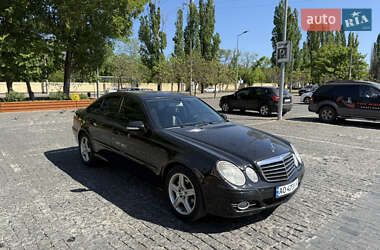 Седан Mercedes-Benz E-Class 2009 в Одессе