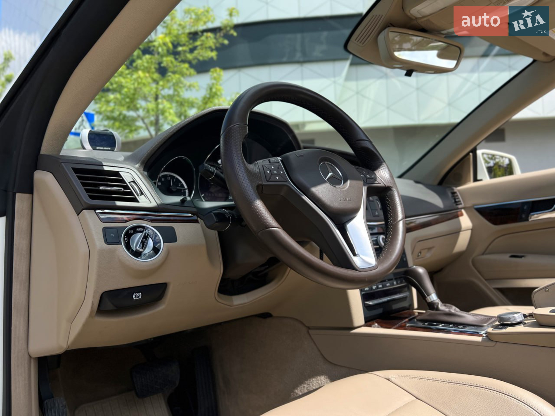 2011 Mercedes-Benz E-klasse - мініатюра 31
