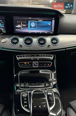 Седан Mercedes-Benz E-Class 2017 в 
