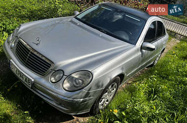 Седан Mercedes-Benz E-Class 2003 в Самборе