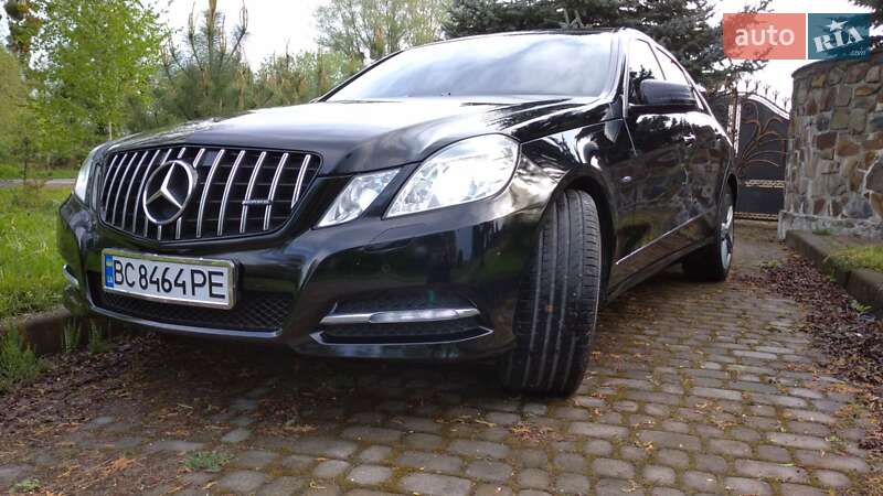Седан Mercedes-Benz E-Class 2011 в Бродах