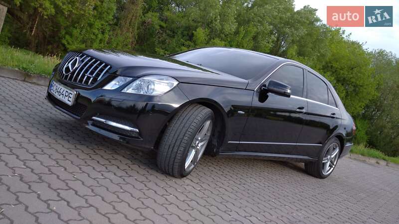 Седан Mercedes-Benz E-Class 2011 в Бродах